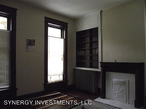 5th image of 1347 Park St