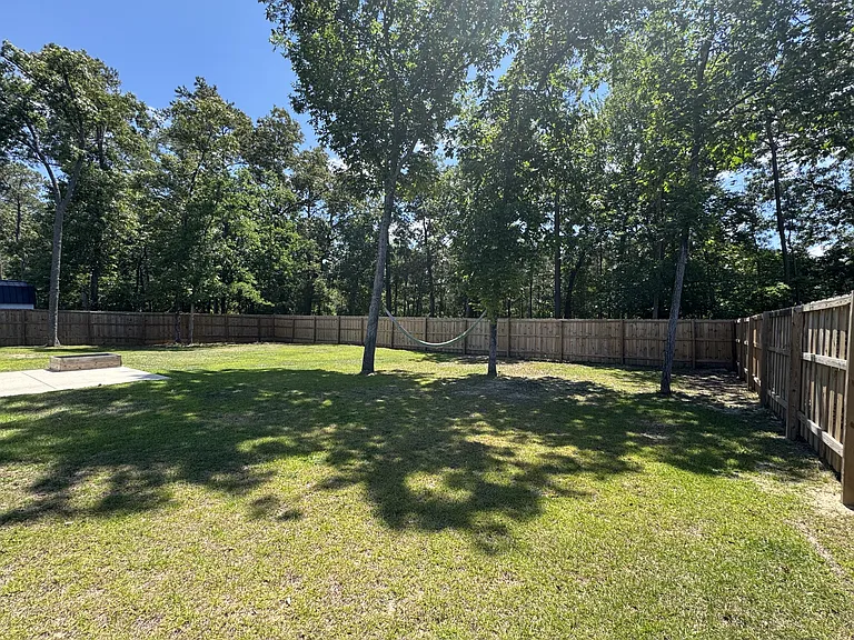 225 Westfield Dr — Photo 12