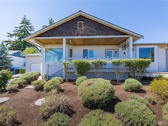 4th image of 1376 Country Club Dr