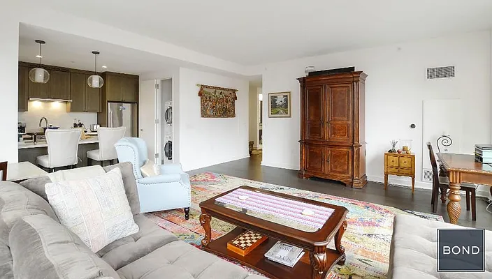 Rented by Bond New York | media 30