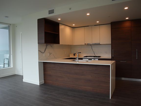 2nd image of 585 Austin Ave #705