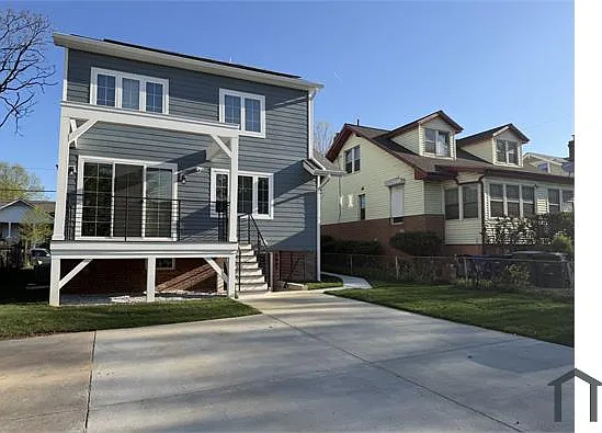1001 Douglas St NE #A — Photo 14