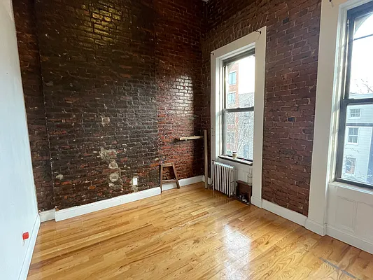 Rented by ERNY LLC | media 7