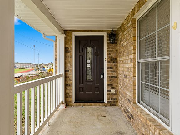 5th image of 320 Chaney Rd