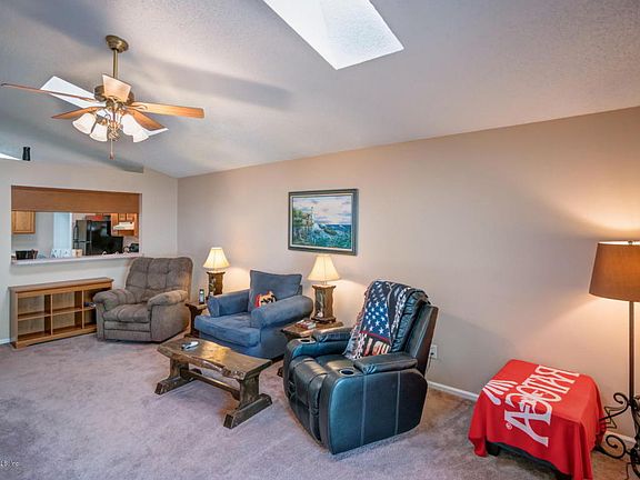 5th image of 8803 Townsquare Dr S