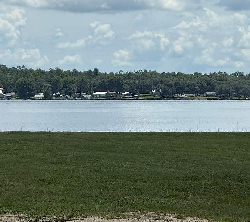 2nd image of 251 LAKE Drive