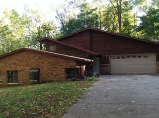 8000 Gull Rd, Richland, MI 49083