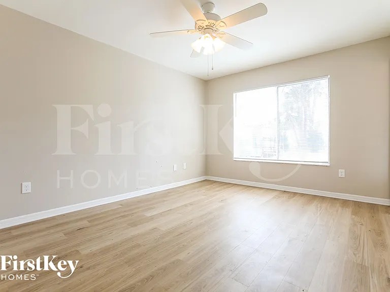 4517 Maraldo Ave — Photo 7