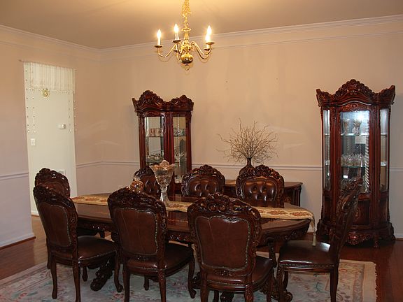 3rd image of 40 Brentsmill Dr