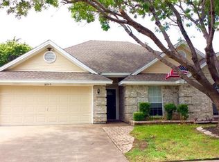 6045 Sundown Dr, Watauga, TX 76148