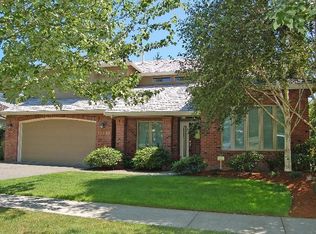 10732 SW Oriole Cir, Beaverton, OR 97007