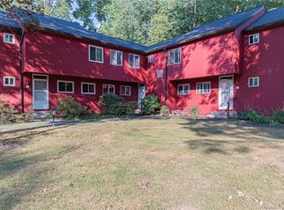 4 Lower Cmns UNIT 4, Woodbury, CT 06798
