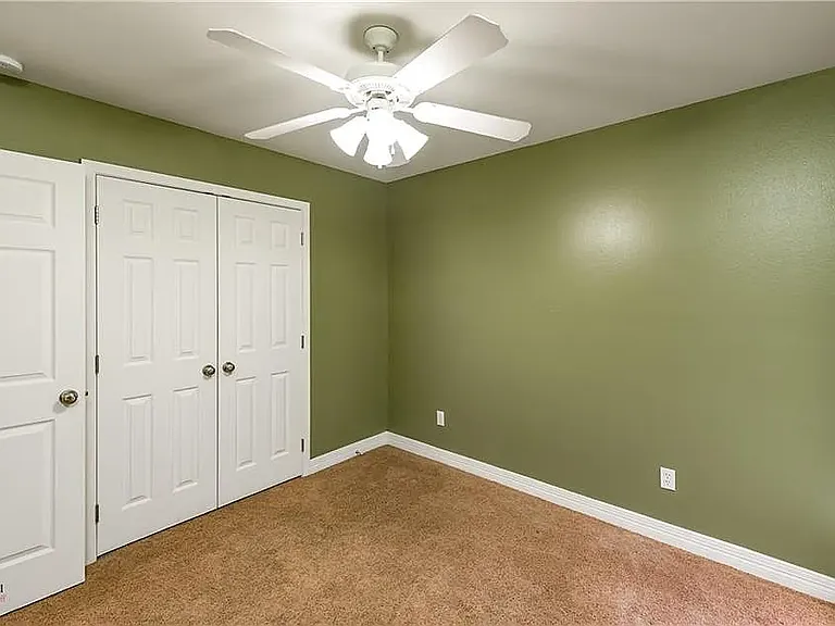 631 Whitefield Ln — Photo 20