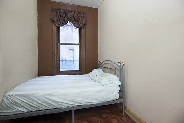 Sold by Next Step Realty New York LLC | media 7