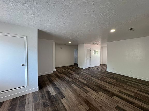 3rd image of 85 W Cherry Ave #D