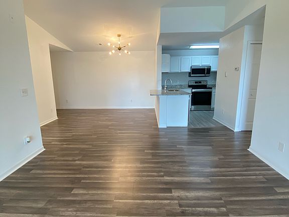 4th image of 8801 Latrec Ave #8306