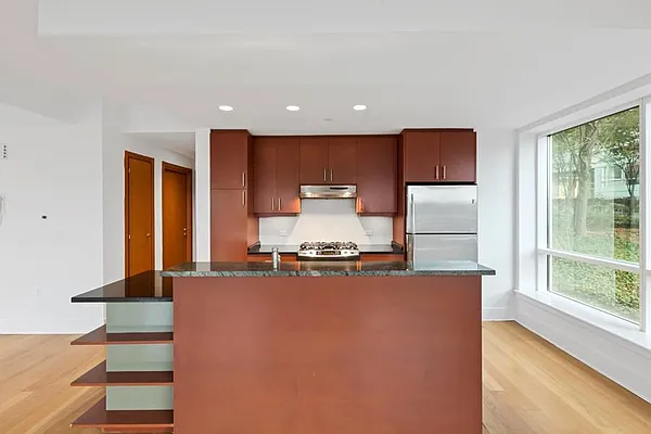 Rented by Keller Williams NYC | media 14