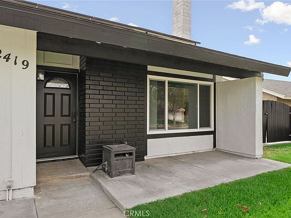 3rd image of 2419 S Woodlark Dr