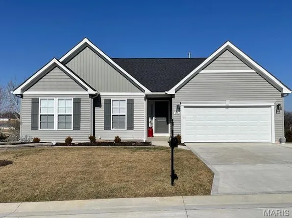 415 Sophia Dr, Washington, MO 63090