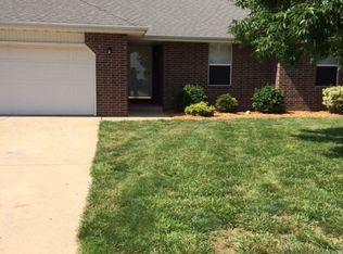 403 W River Birch Ct, Nixa, MO 65714