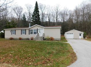 217 Cedar Ln, Mendon, VT 05701