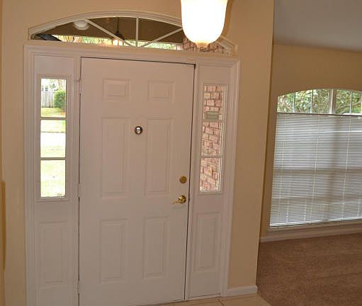 3rd image of 11674 Stonebridge Dr N