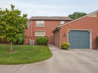 5030 Griffins Gate Ln, Knoxville, TN 37912