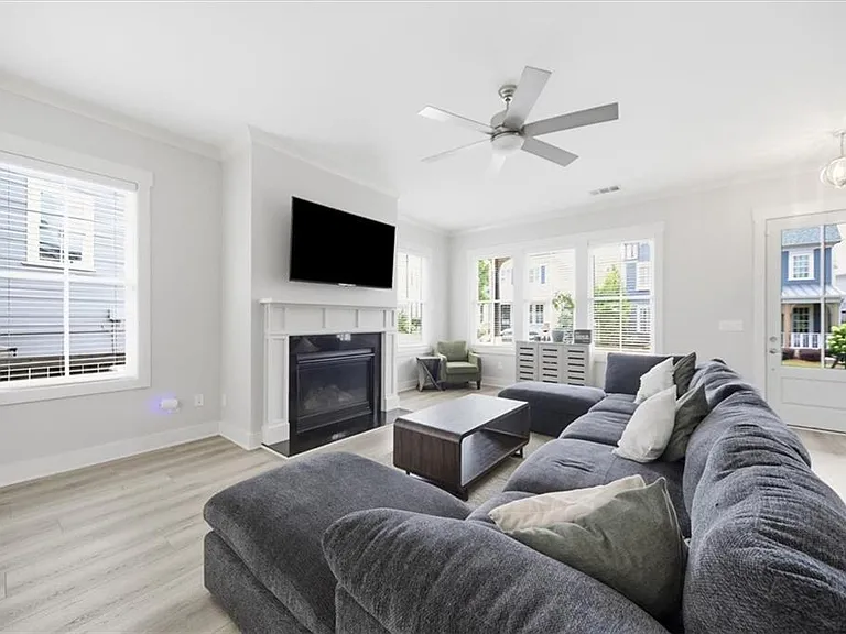 262 Dawson Dr — Photo 9