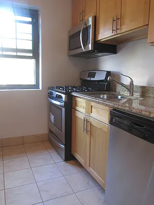 Rented by Beekman Street Realty | media 11