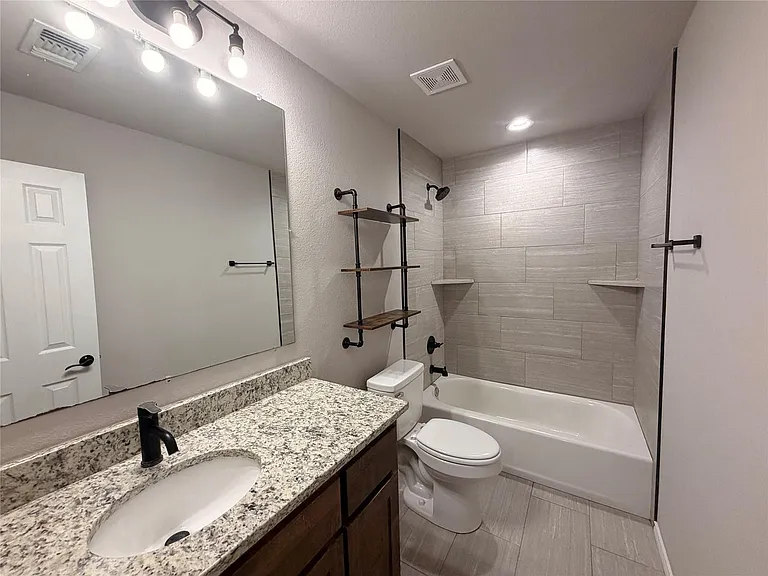 2720 Centaurus Way — Photo 8