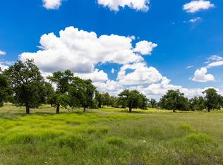 34 Gretchen Grove Ln, Fredericksburg, TX 78624