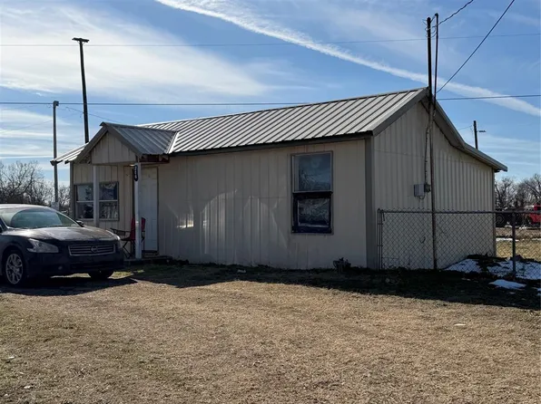 206 N Aydelotte Ave, Shawnee, OK 74801