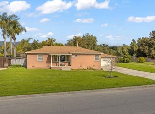 29 Feliz Dr, Oak View, CA 93022