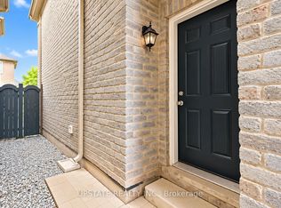 8 Sage Meadow Cres #BASEMENT, Brampton, ON L6Y0Y1