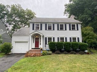 36 Whittier Ter, Bloomfield, NJ 07003