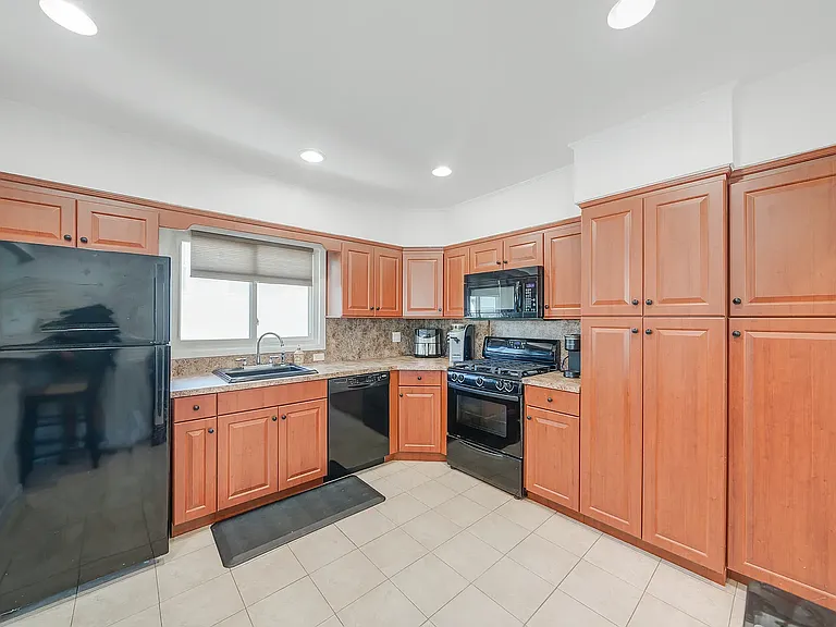 Large Kitchen