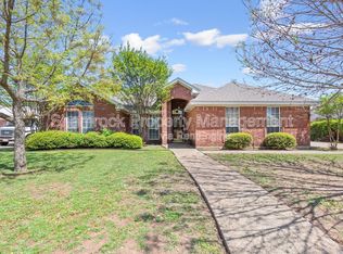 912 Pawnee Trl, Hewitt, TX 76643