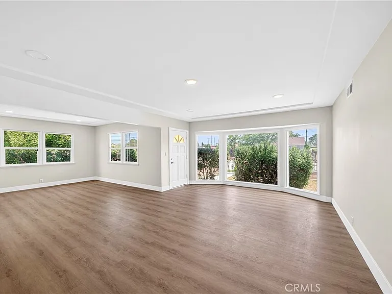 639 N Nora Ave — Photo 15