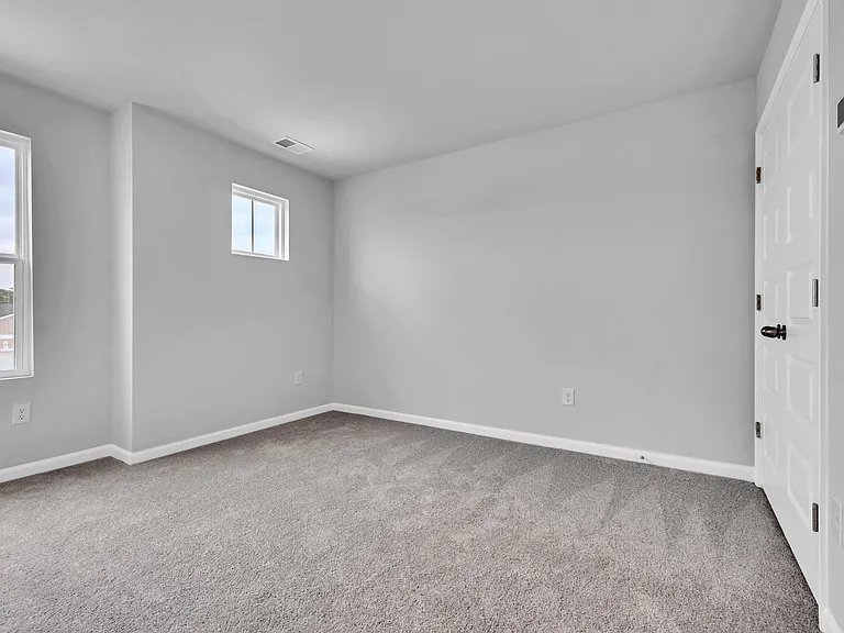 138 Talladega Dr — Photo 17
