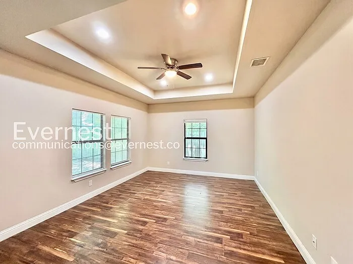 3502 Edgewood St — Photo 9