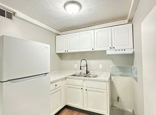 1904 Cambridge Dr #Z3-8, Lexington, KY 40504