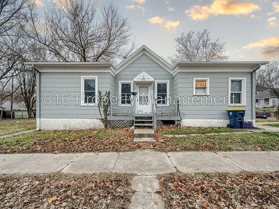 5701 Anderson Ave