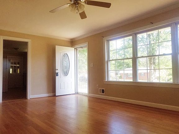 3rd image of 602 Berkshire Dr