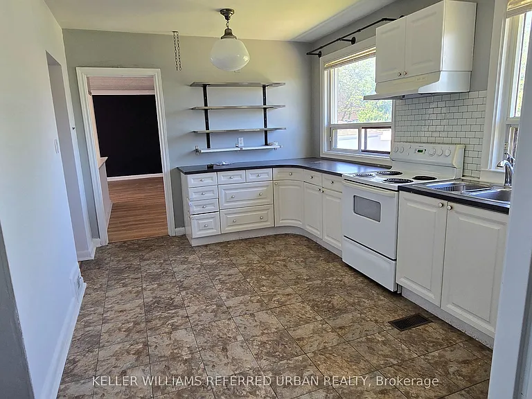 166 Kennard Ave — Photo 7