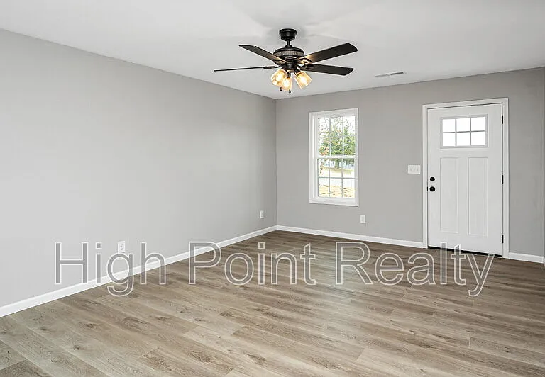 85 Smith Glen Dr — Photo 29
