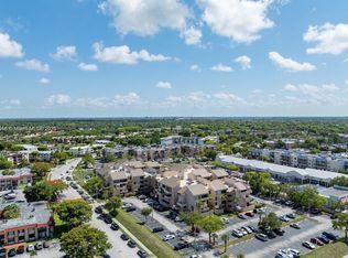 10500 SW 108th Ave APT B113, Miami, FL 33176