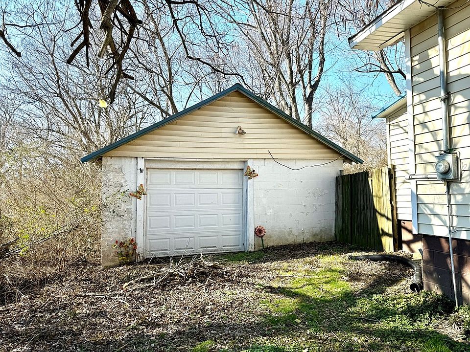 2nd image of 243 Hanner St