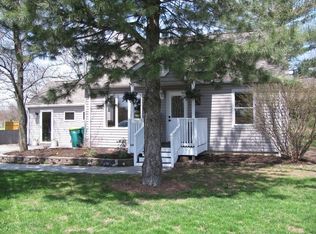 708 Bruce Rd, Lockport, IL 60441