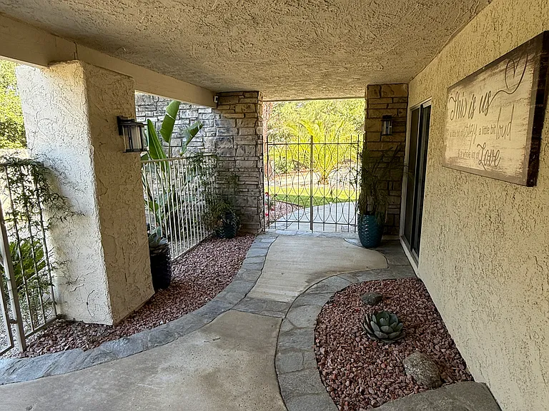 807 Chaparral Ct — Photo 72