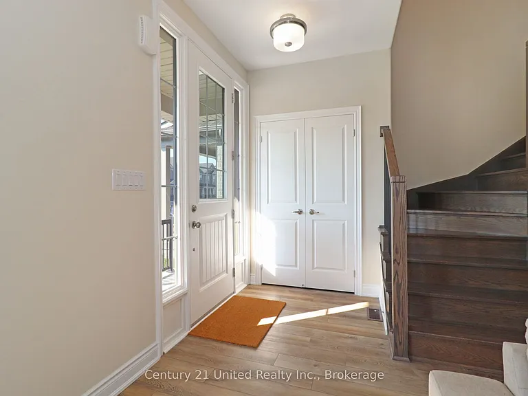 228 Rowberry Blvd — Photo 5
